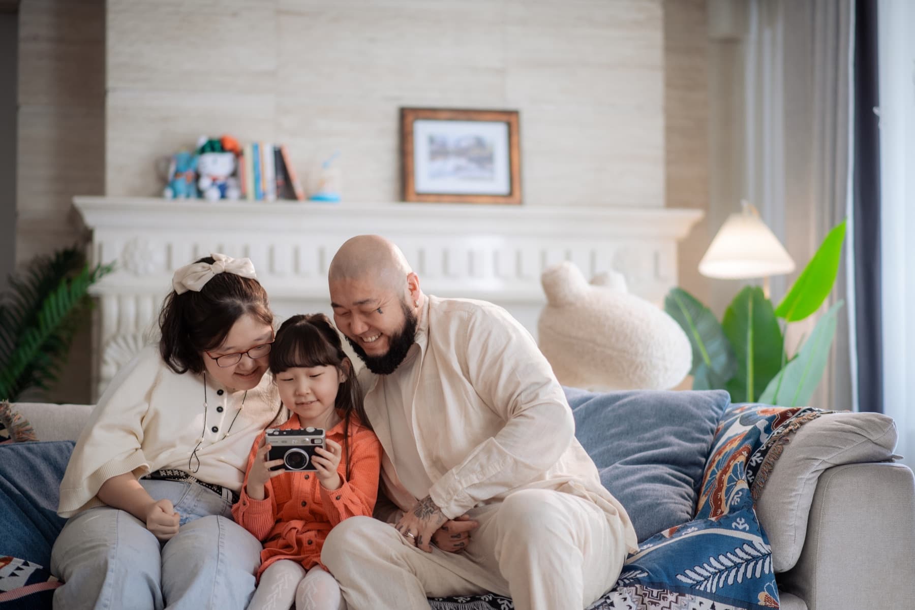 Insurco gift-card recipients enjoying time together at home